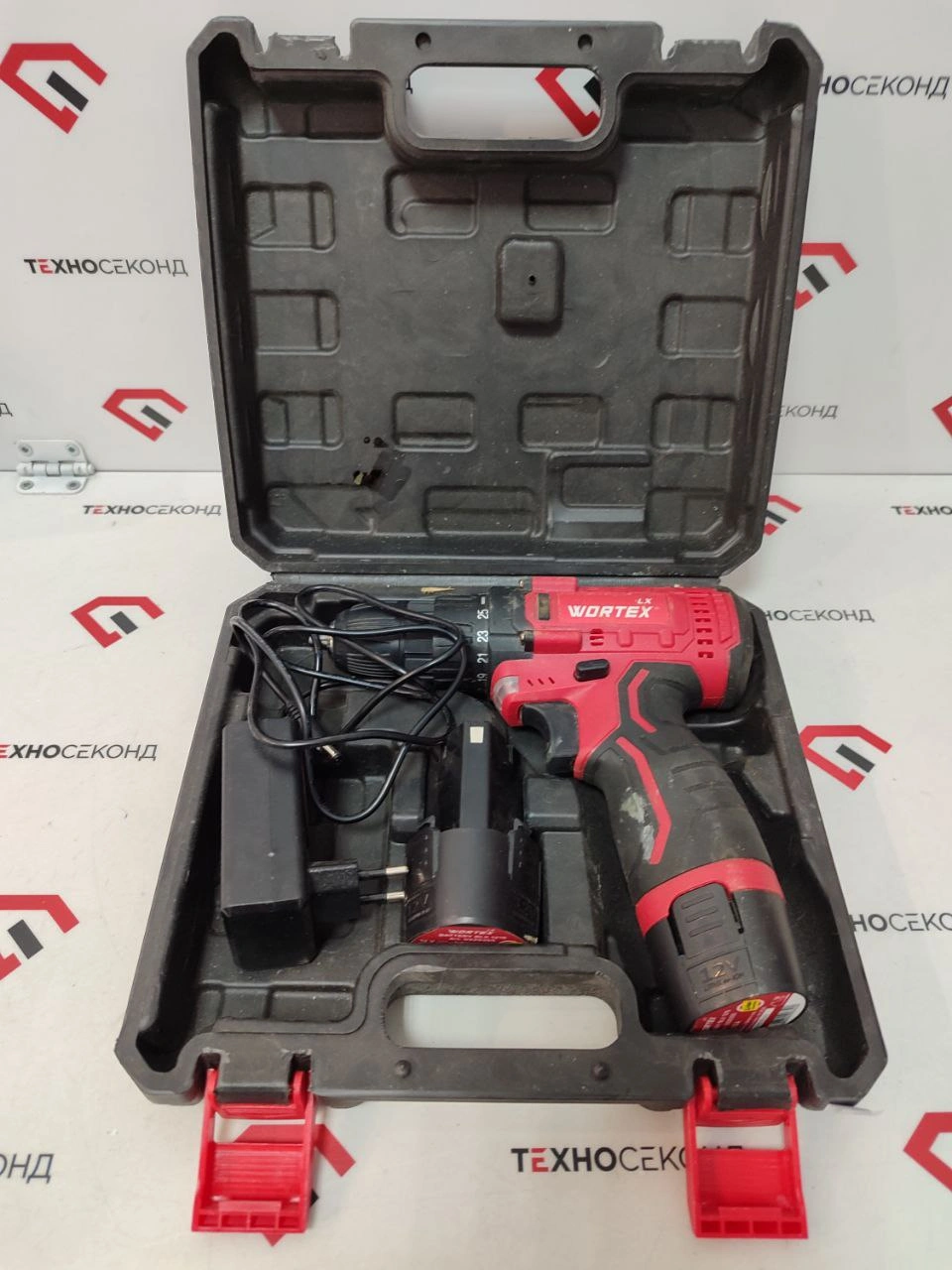 Дрель-шуруповерт Wortex LX BD 1215 Li