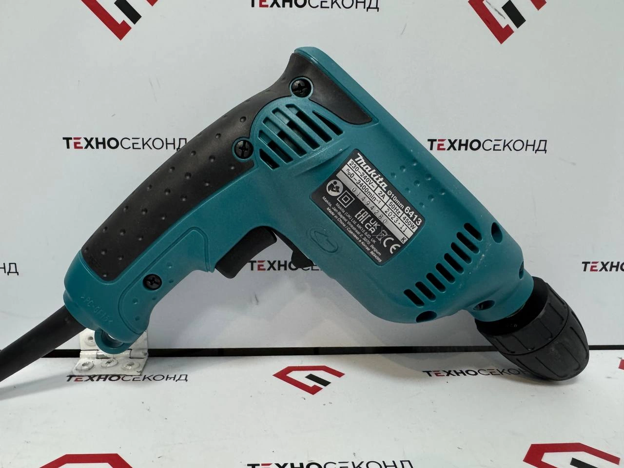 Безударная дрель Makita 6413