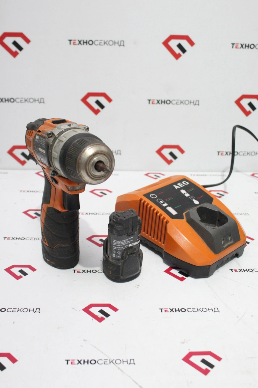 Дрель-шуруповерт AEG Powertools BS 12C2 LI-202B
