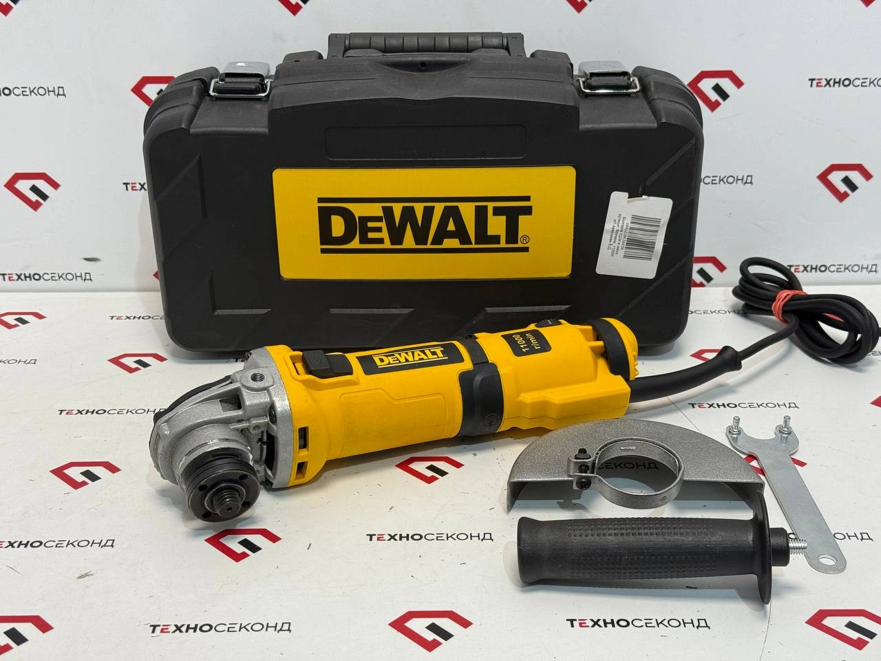 Угловая шлифмашина DEWALT DWE8120S