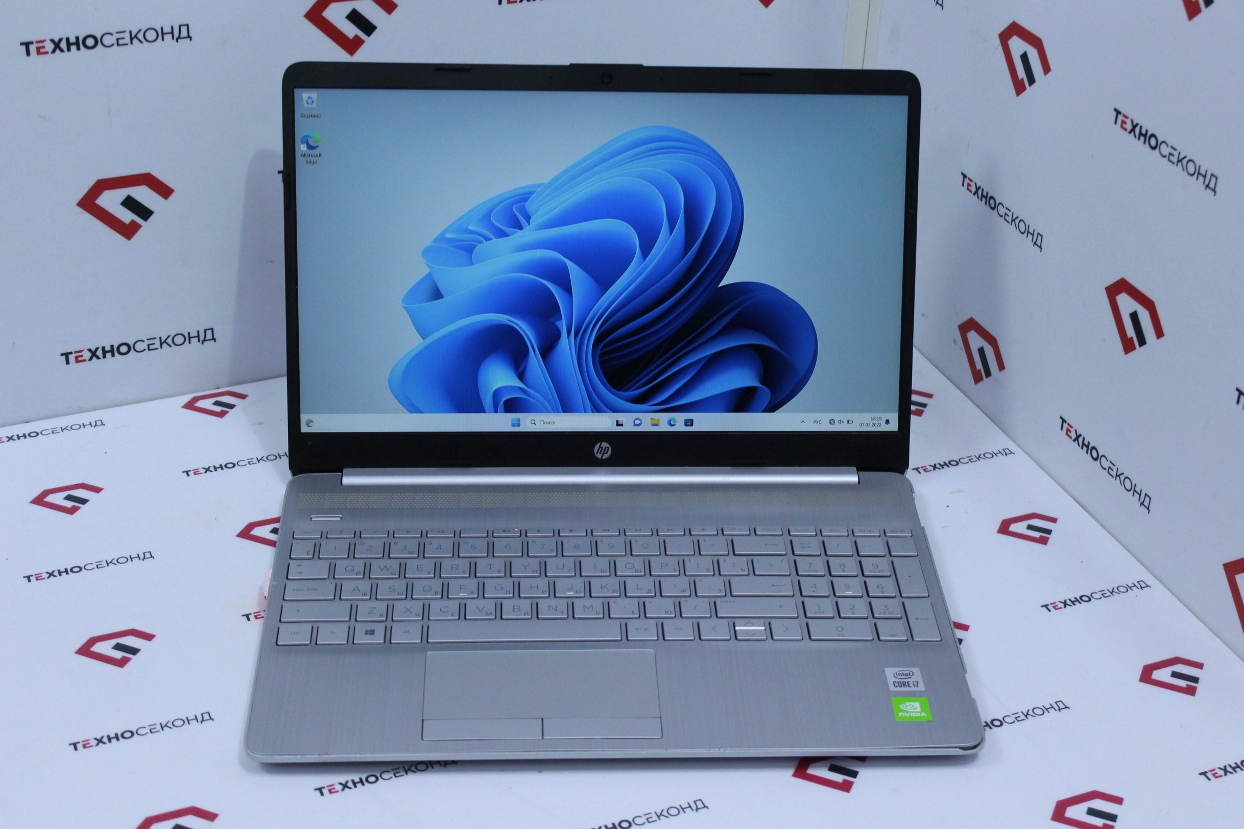 Ноутбук HP 15-dw2097ur 22N61EA