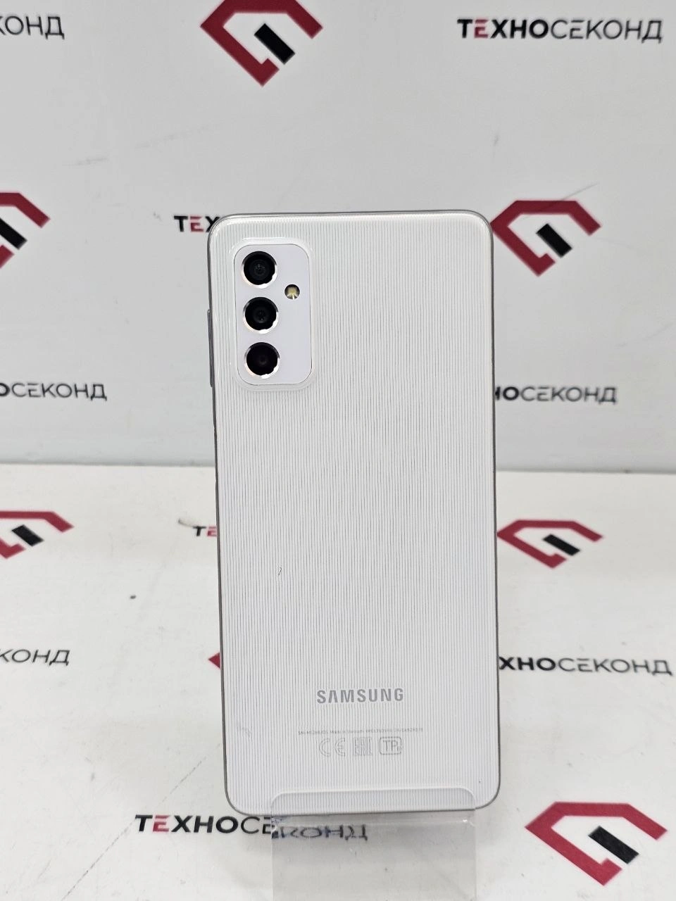 Смартфон Samsung Galaxy M52 5G SM-M526B/DS 6GB/128GB