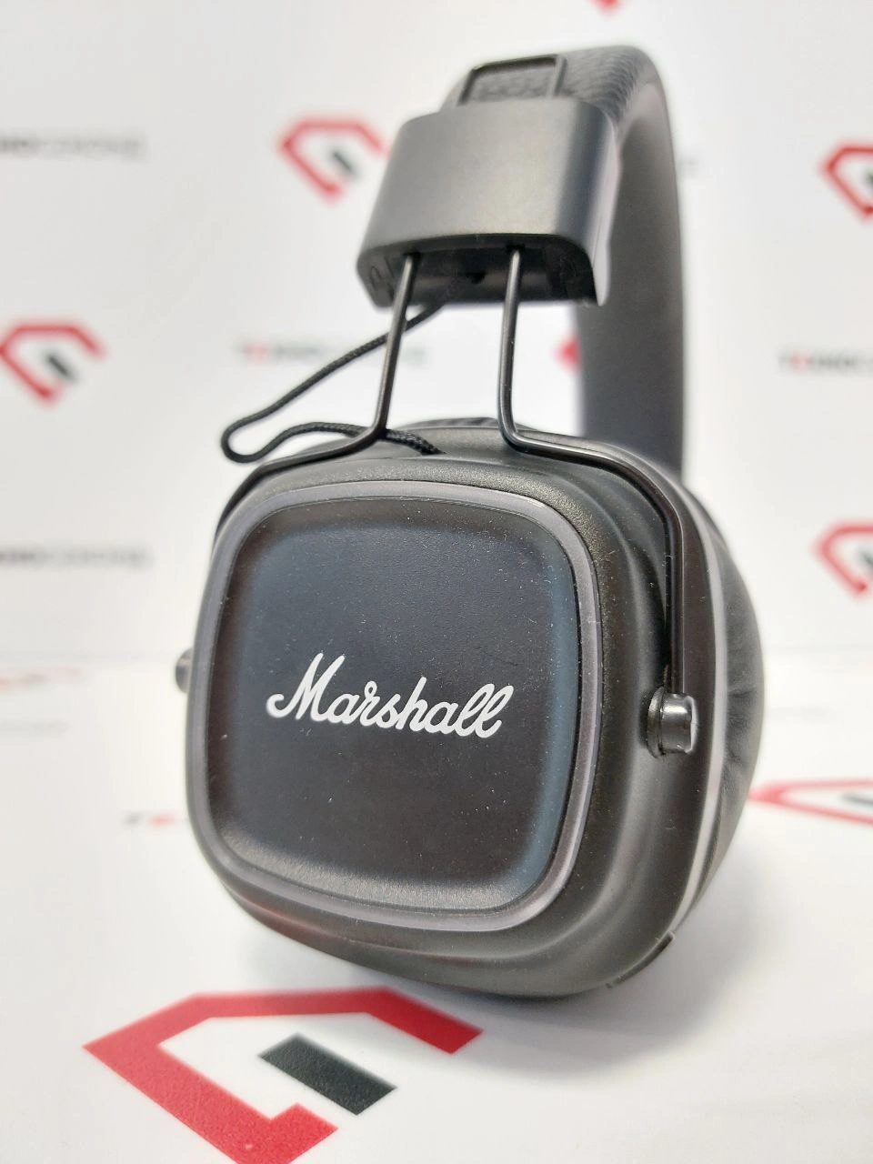 Наушники Marshall