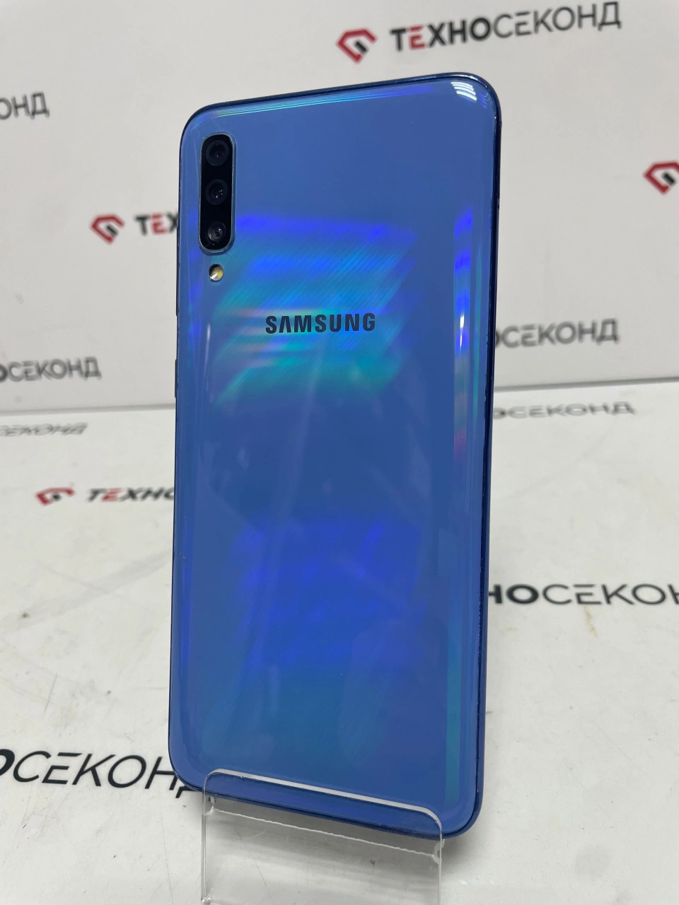 Смартфон Samsung Galaxy A70 6GB/128GB