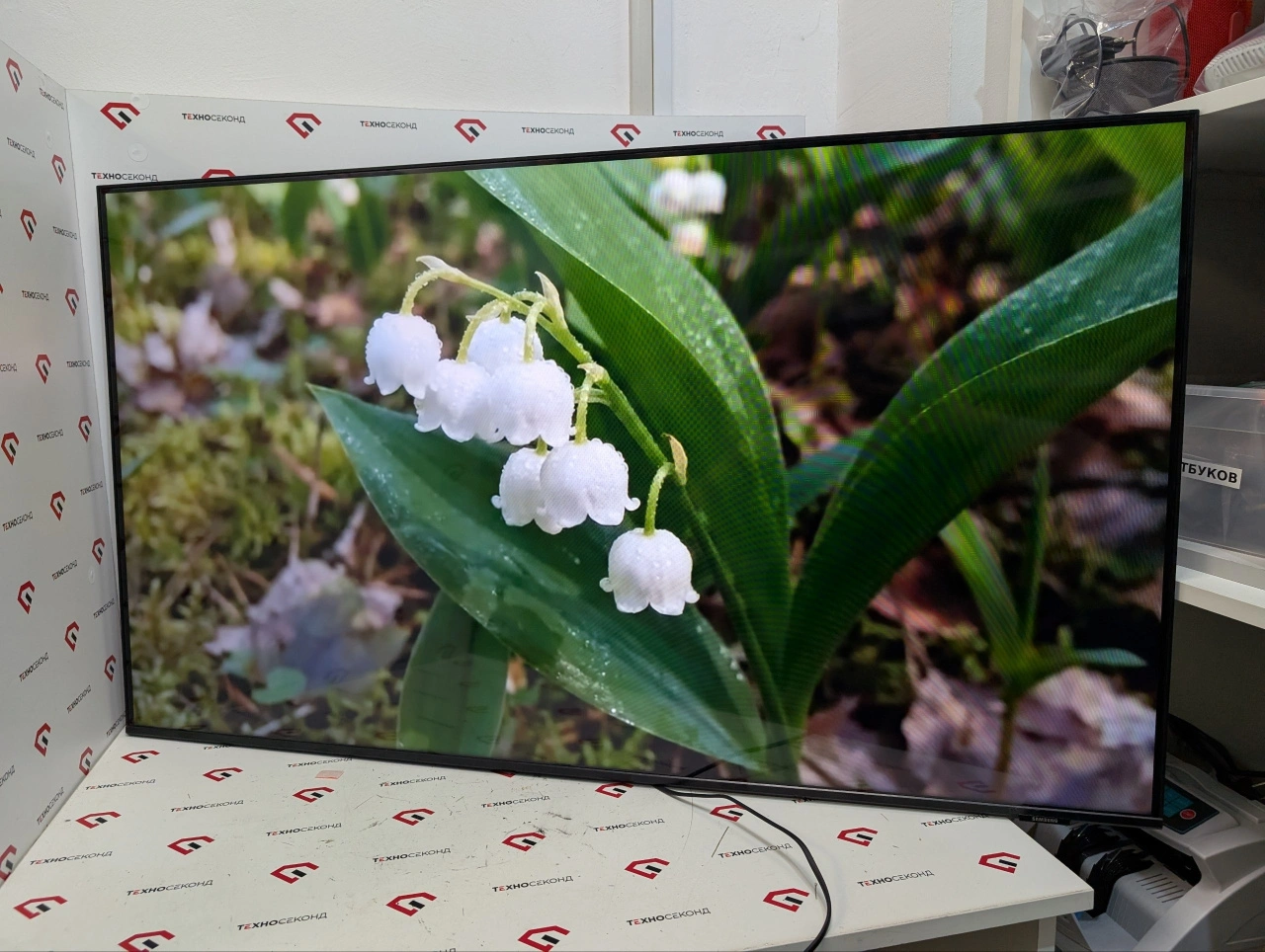 Телевизор Samsung UE50AU8000UXRU