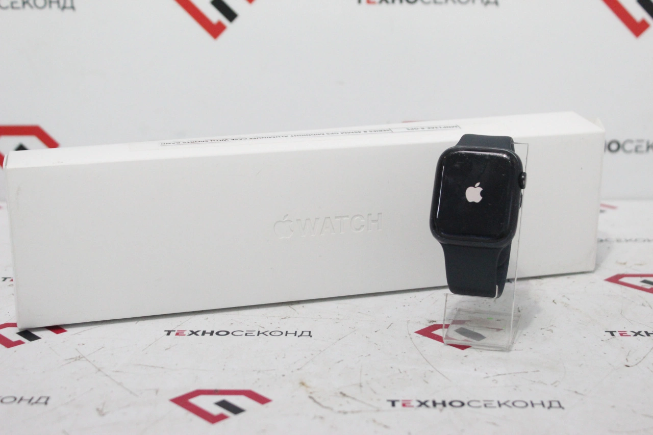Умные часы Apple Watch Series 8 45 мм