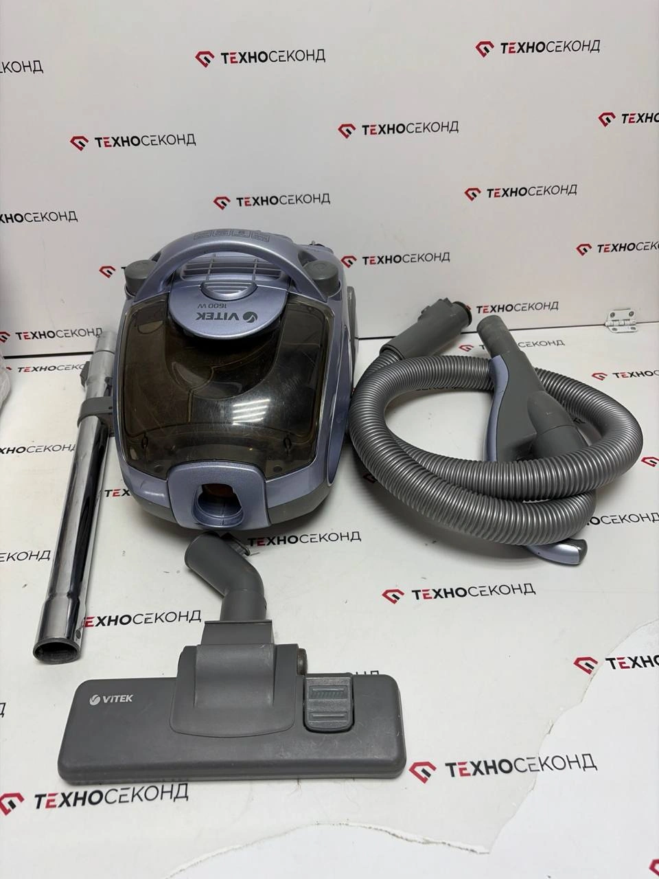Пылесос Vitek VT-1822