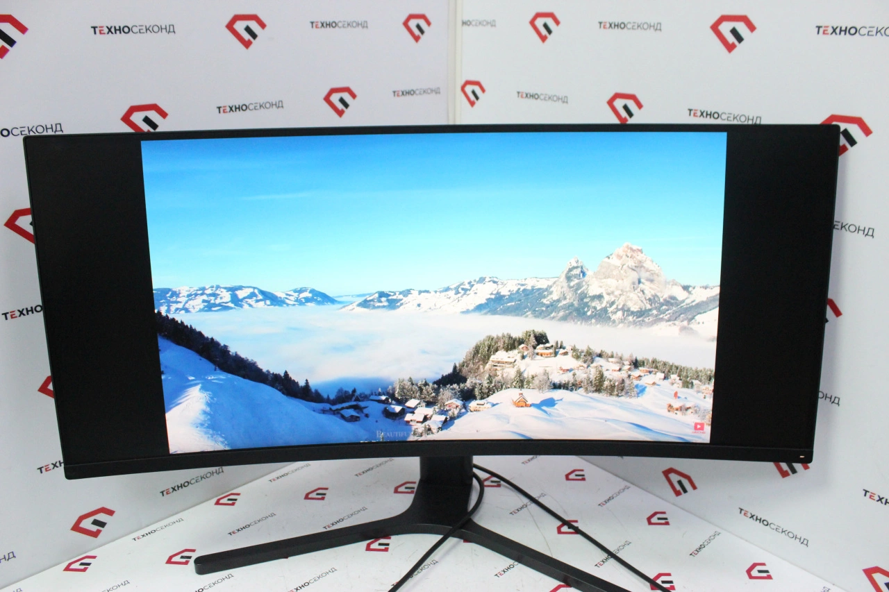 Игровой монитор Xiaomi Mi Curved Gaming Monitor 34 XMMNTWQ34