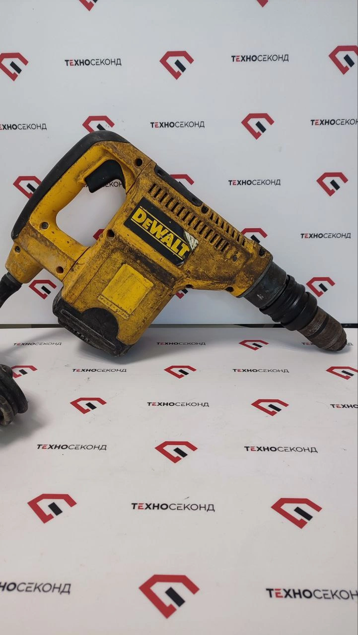 Перфоратор DeWalt D25404K