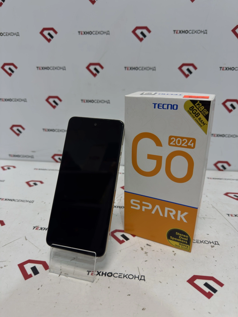 Смартфон Tecno Spark Go 2024 4GB/128GB
