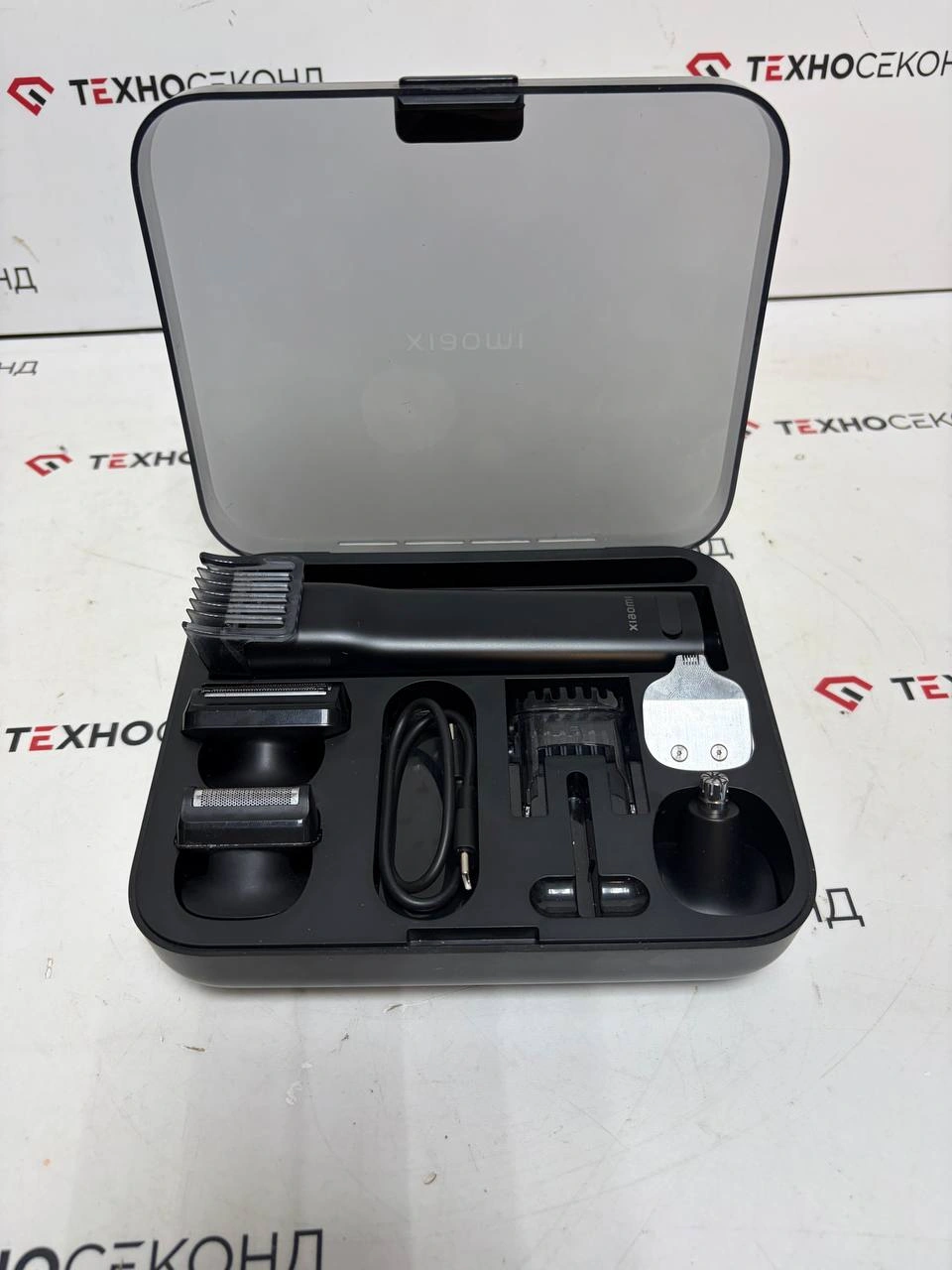 Машинка для стрижки волос Xiaomi Grooming Kit Pro