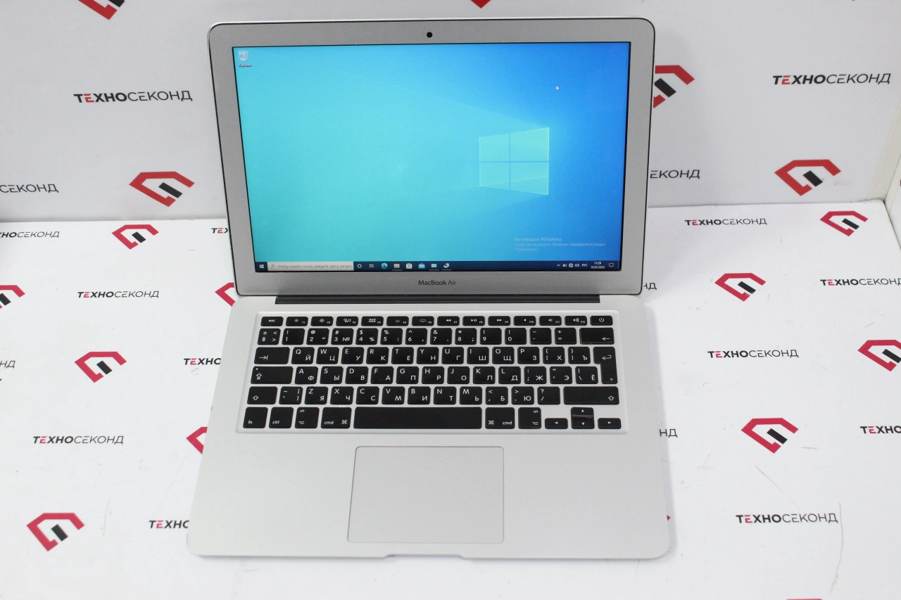 Ноутбук Apple MacBook Air 13 2013 год 