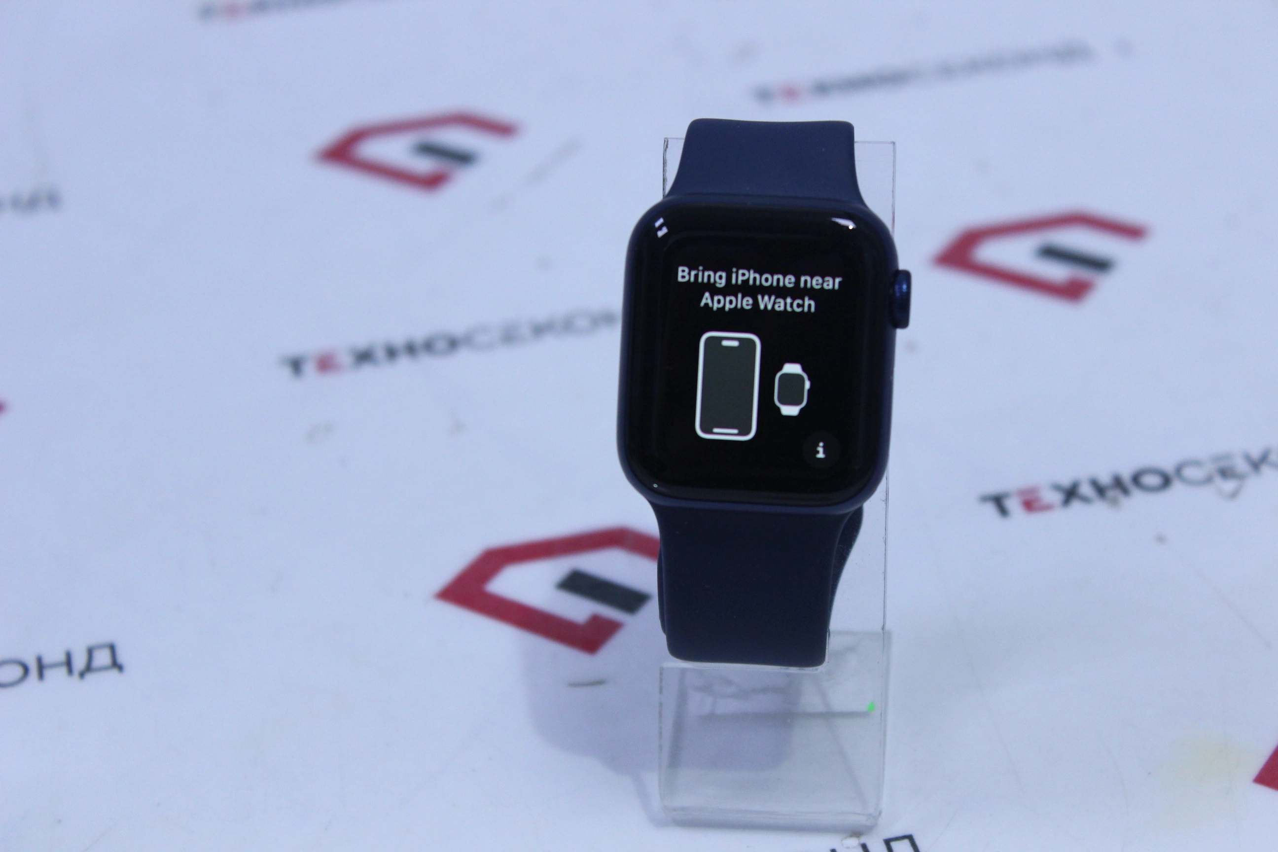 Умные часы Apple Watch Series 6 40 мм