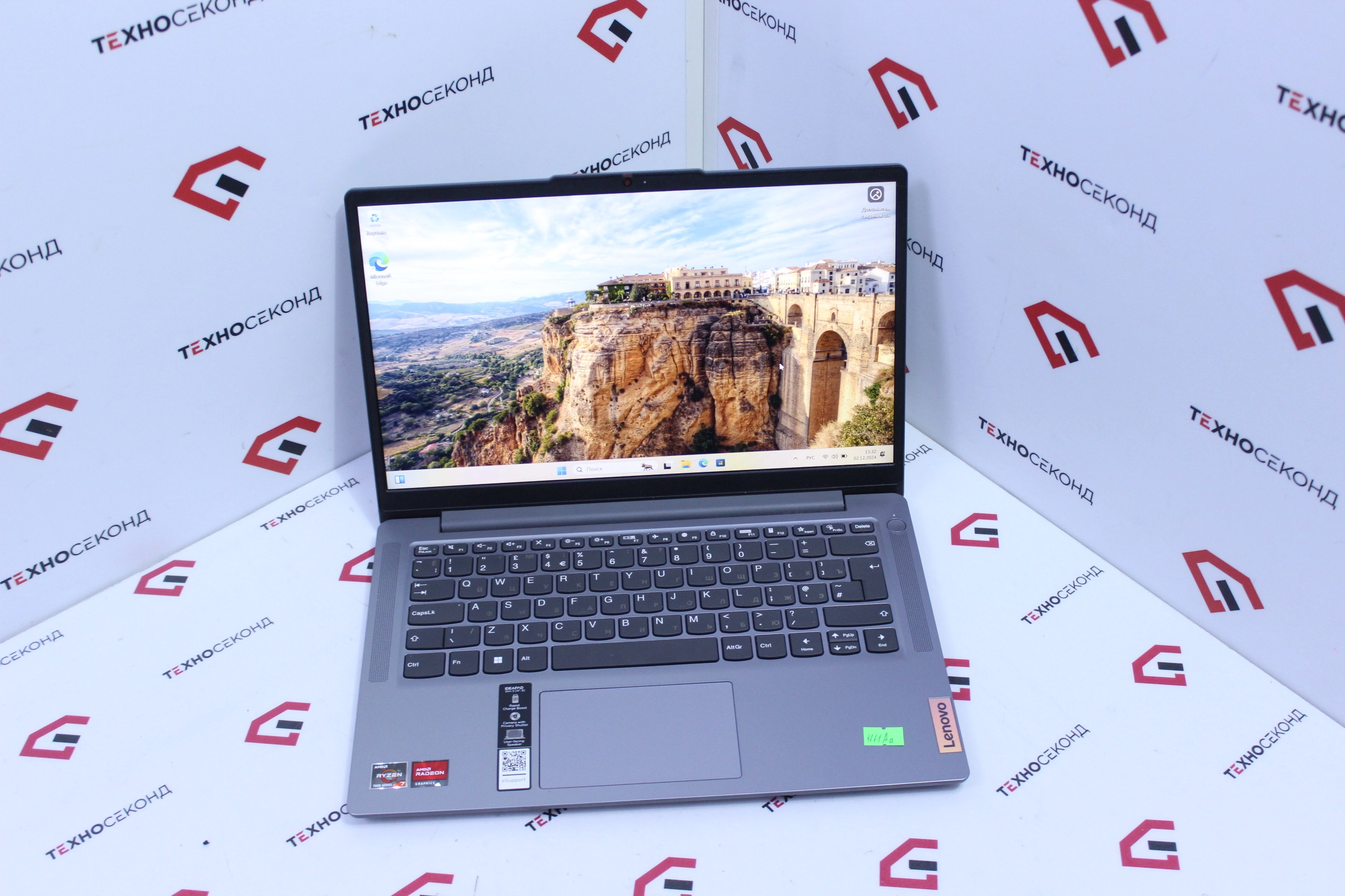 Ноутбук Lenovo IdeaPad Slim 3 14ABR8 82XL005NPS