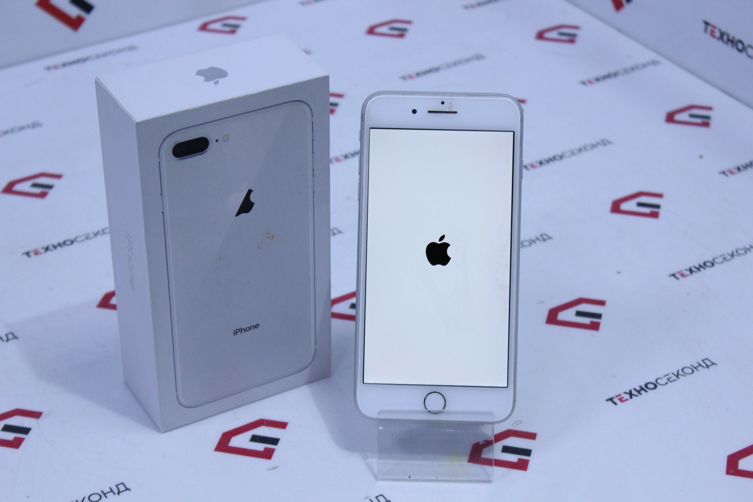 Смартфон Apple iPhone 8 Plus 256GB